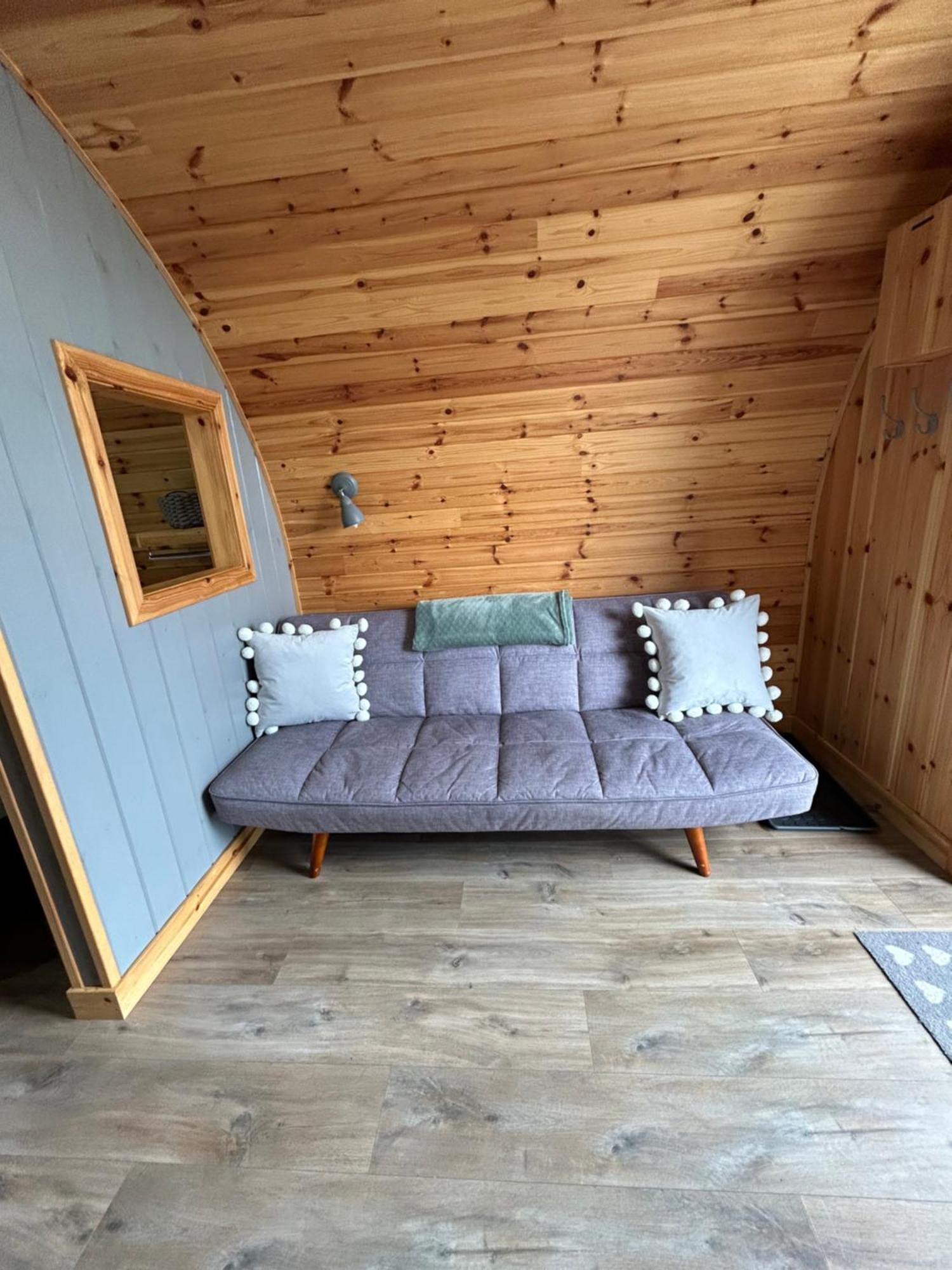 Allt Yelkie Pod Coig, Earlish Luaran gambar