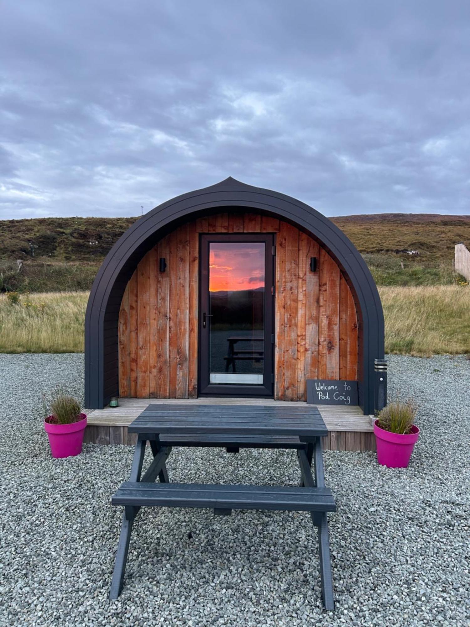 Allt Yelkie Pod Coig, Earlish Luaran gambar